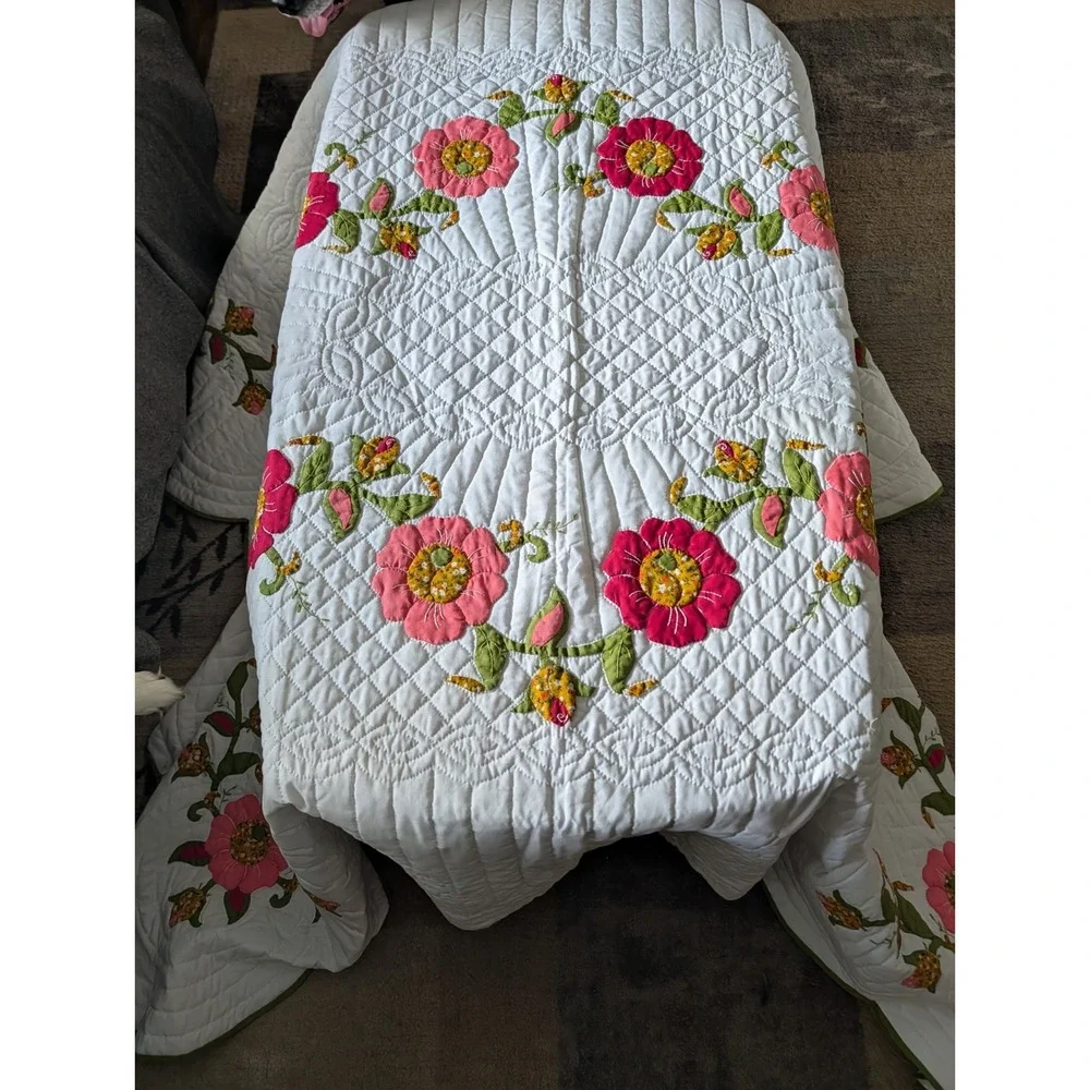 Vintage Hand-stitched Quilt 81*96